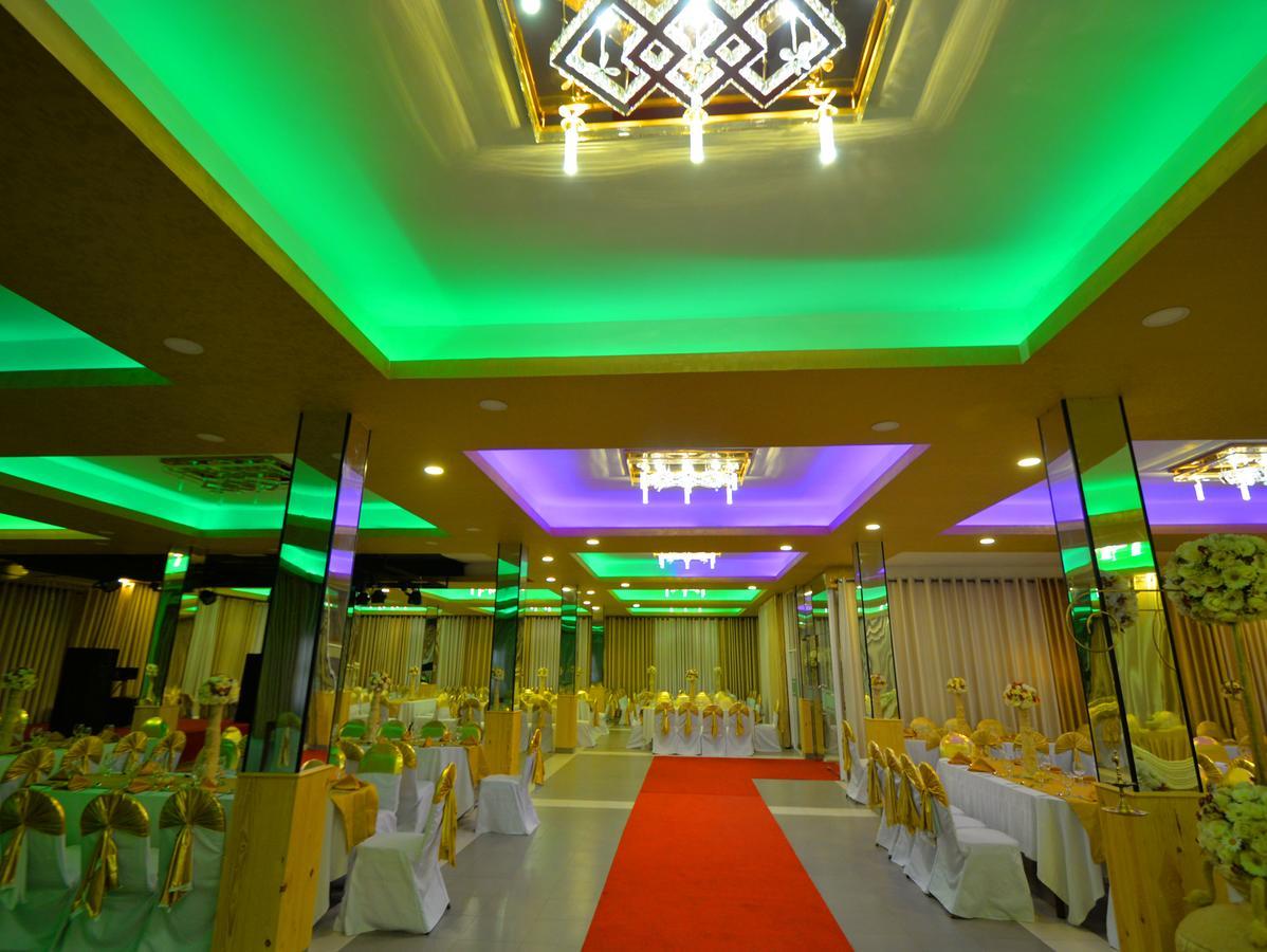 Capitalcity Hotel Бадулла Екстер'єр фото