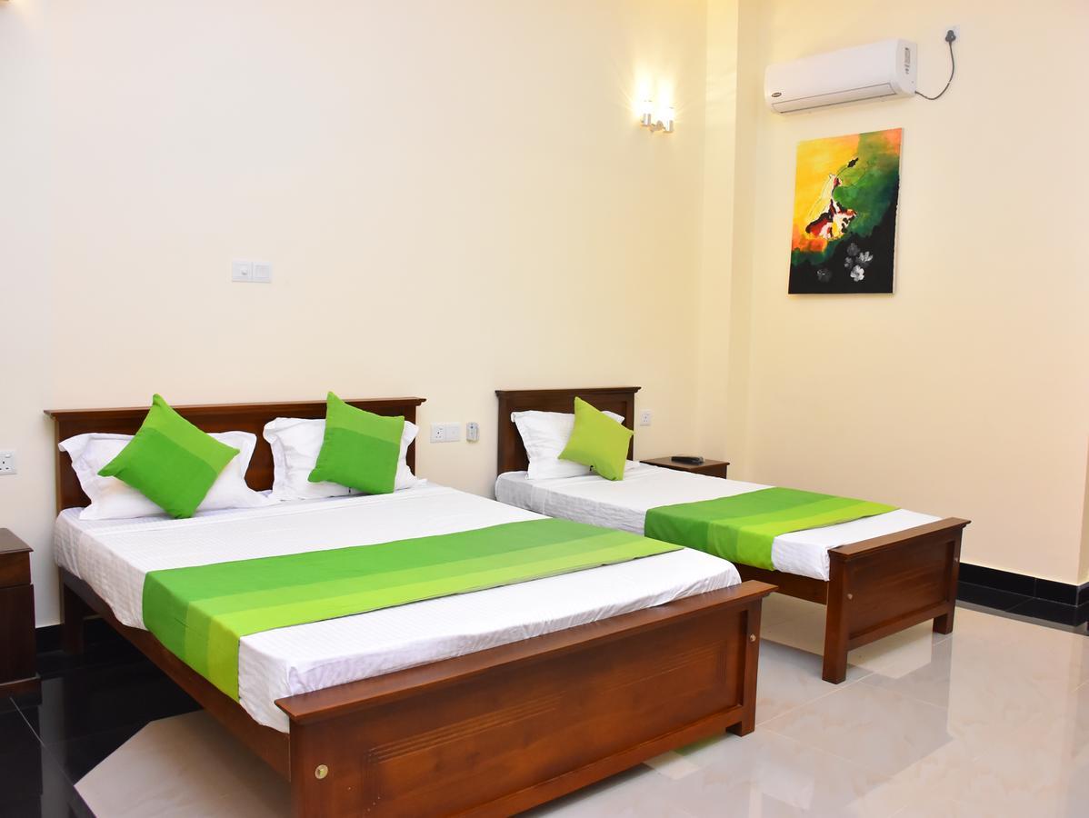 Capitalcity Hotel Бадулла Екстер'єр фото