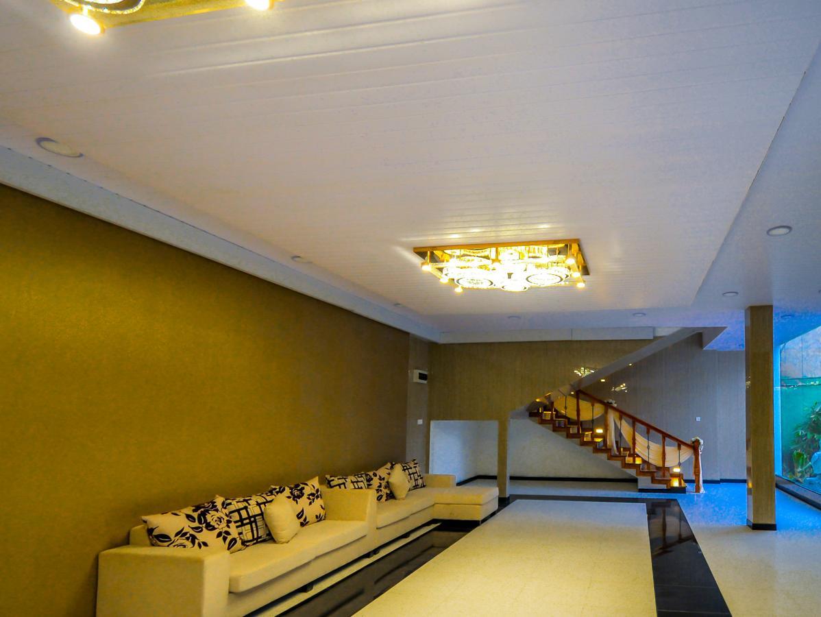 Capitalcity Hotel Бадулла Екстер'єр фото