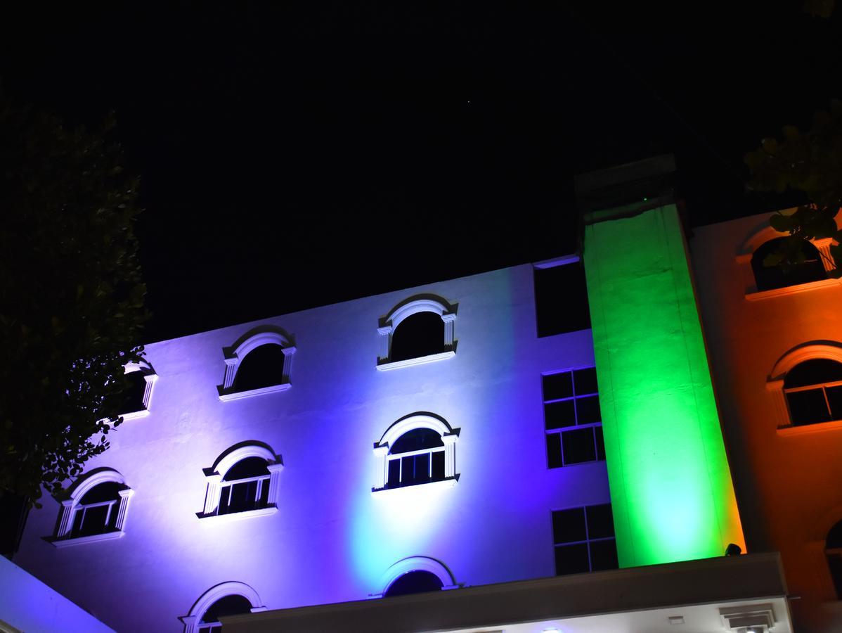 Capitalcity Hotel Бадулла Екстер'єр фото