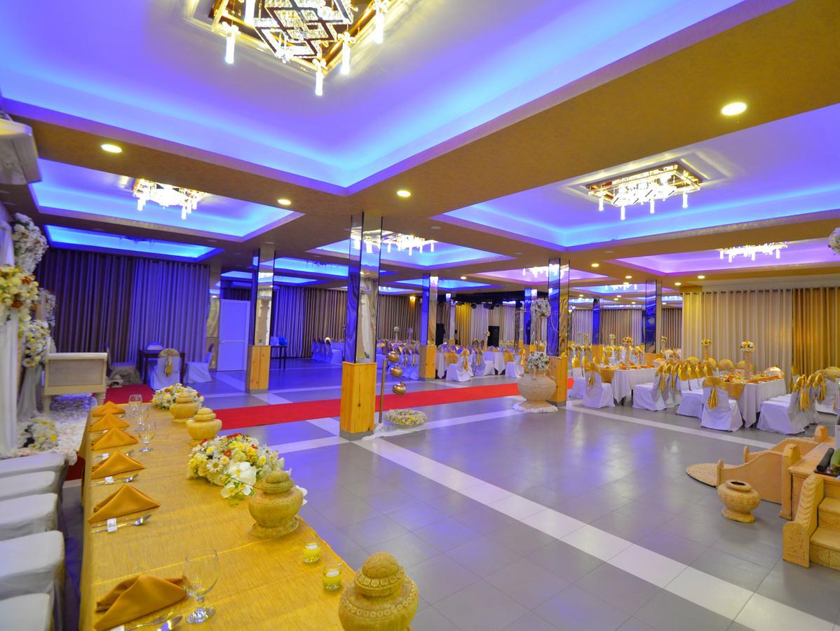 Capitalcity Hotel Бадулла Екстер'єр фото