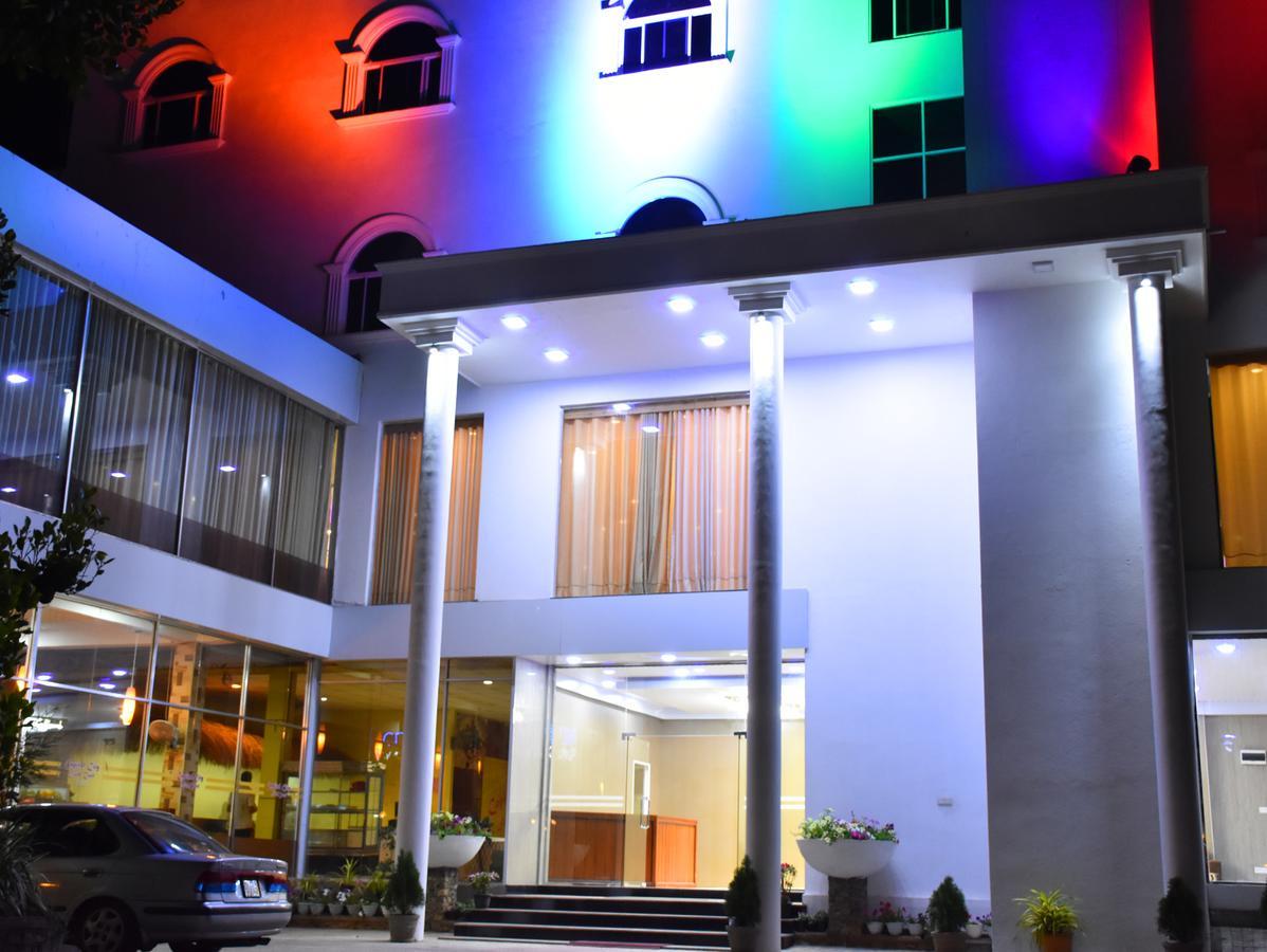 Capitalcity Hotel Бадулла Екстер'єр фото