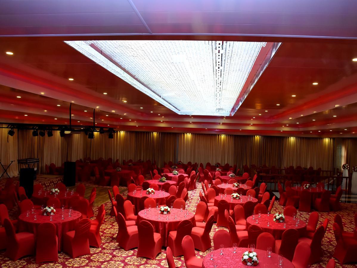 Capitalcity Hotel Бадулла Екстер'єр фото