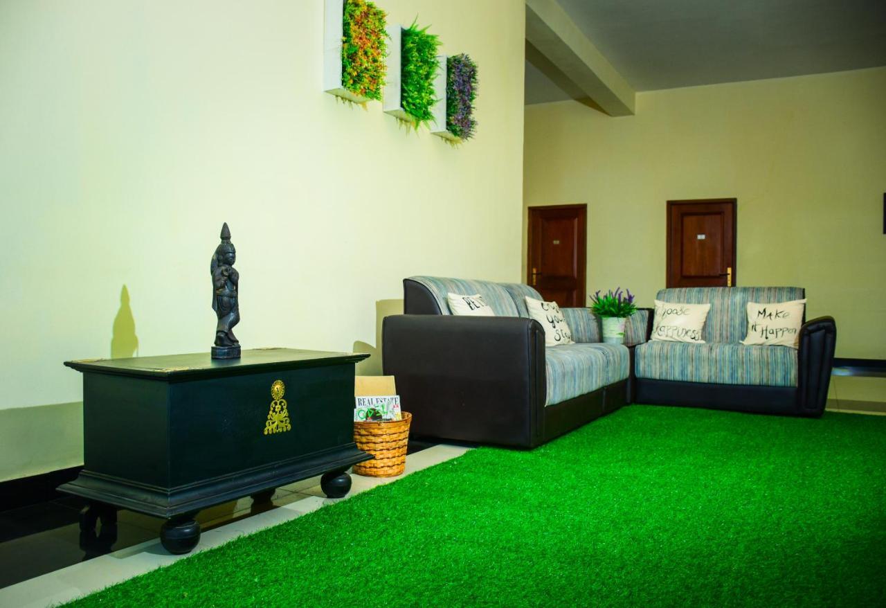 Capitalcity Hotel Бадулла Екстер'єр фото